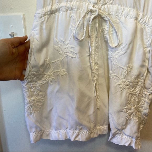 PETE & GRETA Johnny Was Loreta Floral Embroidered Sleeveless Romper White Small - Picture 8 of 14